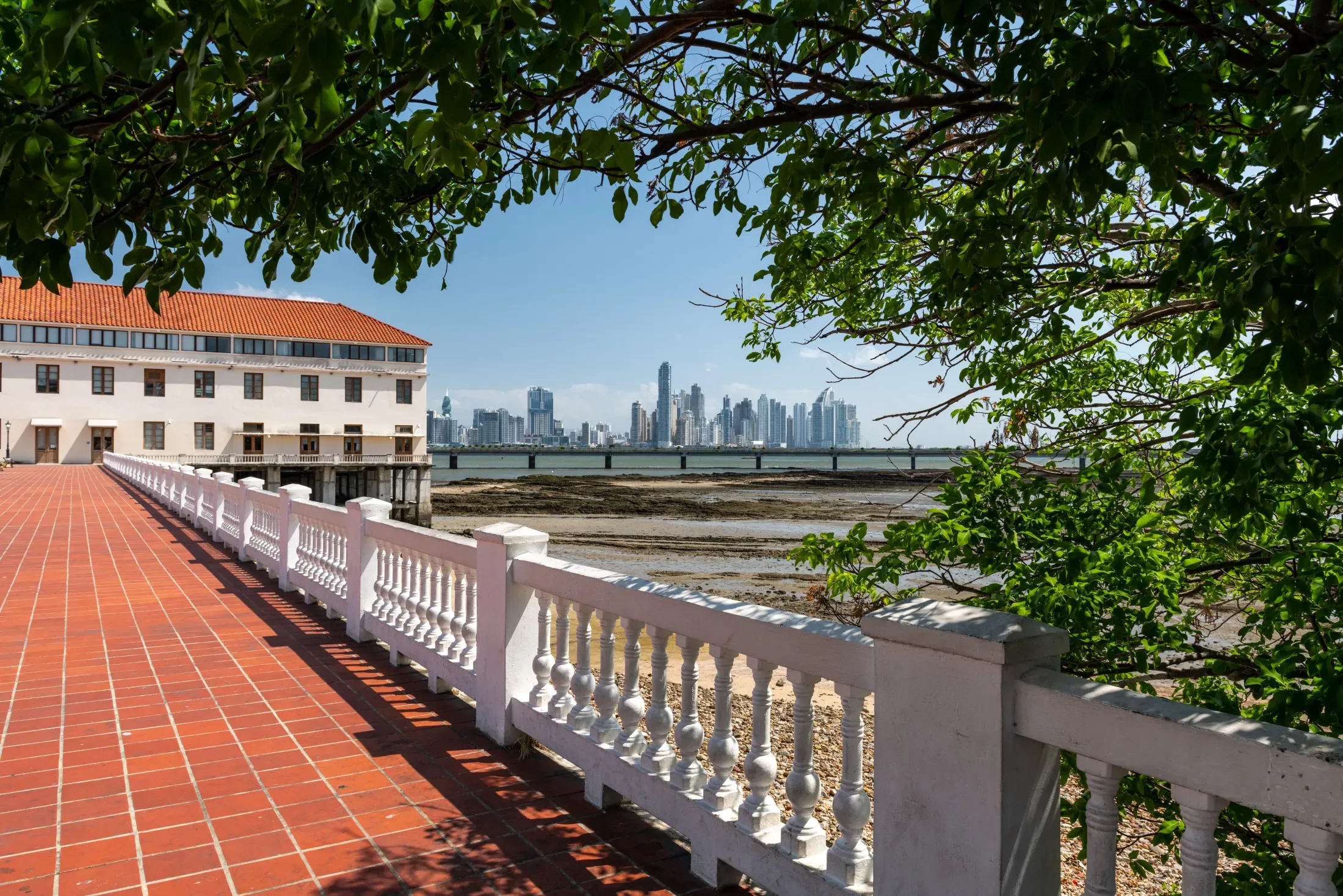 Las Bovedas promenade facing the Panama City skyline