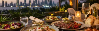 Dîner casher servi contre les toits de Panama City