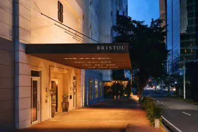 Bristol Panama exterior